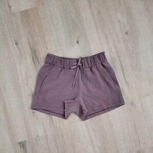 Lululemon on the fly shorts "Hawaii Exclusive"